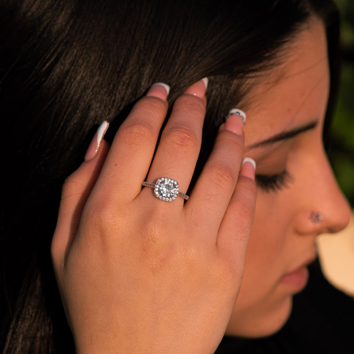 ANILLO "LUZ ETERNA" (2X1) + TARJETA DE REGALO