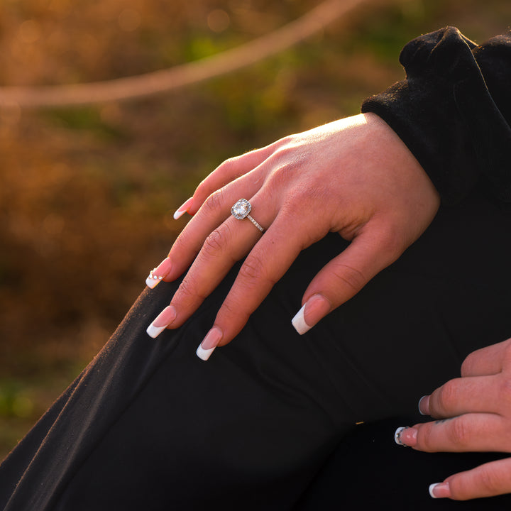 ANILLO "LUZ ETERNA" (2X1) + TARJETA DE REGALO